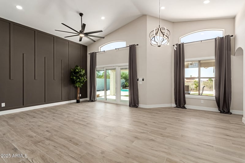 22760 103rd Ln, Peoria, AZ 85383