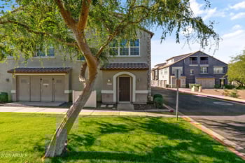 2277 Huntington Dr, Phoenix, AZ 85040