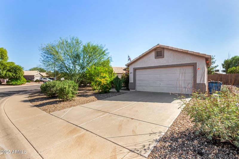 2279 20th Ave, Apache Junction, AZ 85120