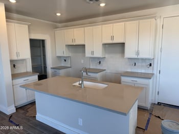 2279 Swan Ct, Gilbert, AZ 85295
