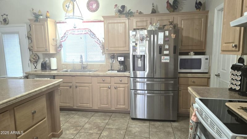 228 72nd Cir, Mesa, AZ 85208