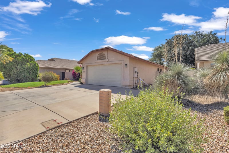 2281 Willow Wick Rd, Gilbert, AZ 85296