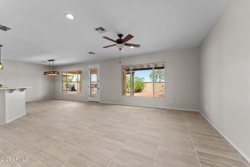 22815 Arrellaga Dr, Sun City West, AZ 85375