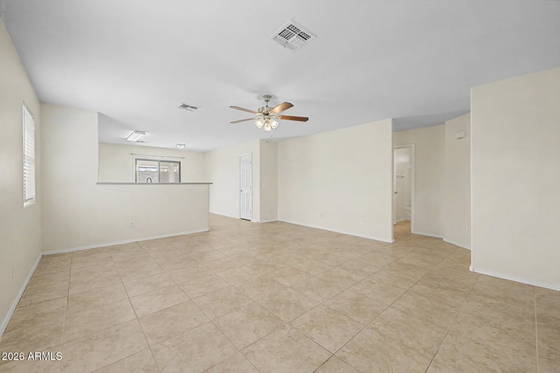 2282 E Meadow Chase Dr, San Tan Valley, AZ 85140