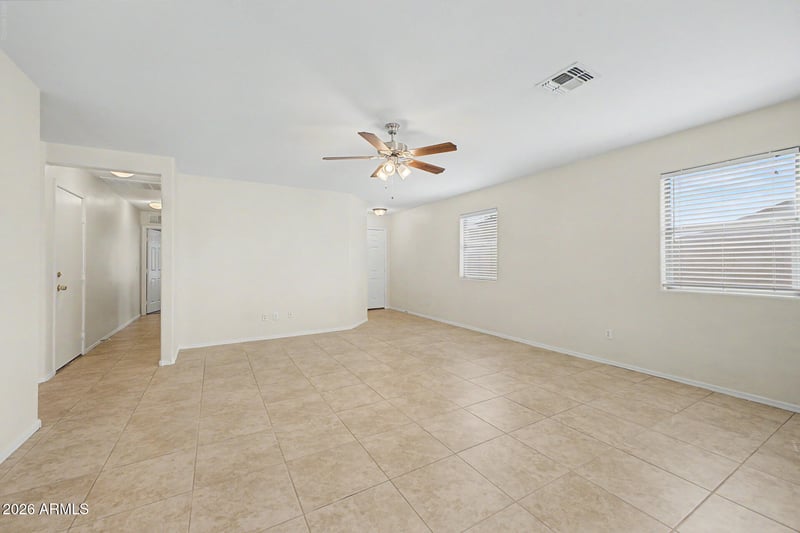 2282 E Meadow Chase Dr, San Tan Valley, AZ 85140