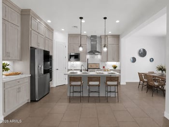 2282 Tomahawk Dr, Gilbert, AZ 85298