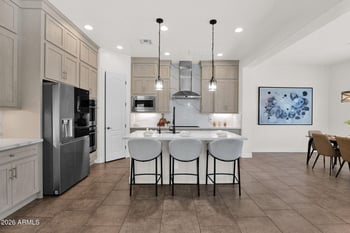 2282 E Tomahawk Dr, Gilbert, AZ 85298