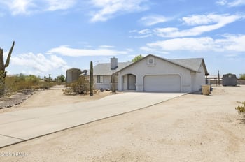 22825 Hilton Ave, Buckeye, AZ 85326