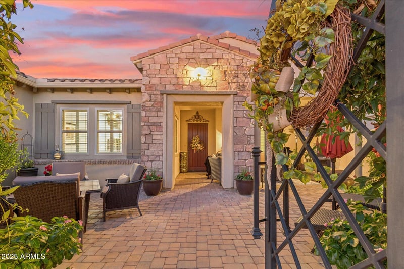 22829 Los Gatos Dr, Sun City West, AZ 85375