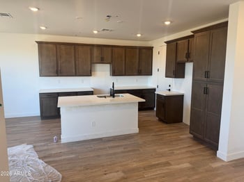 2283 Swan Ct, Gilbert, AZ 85295