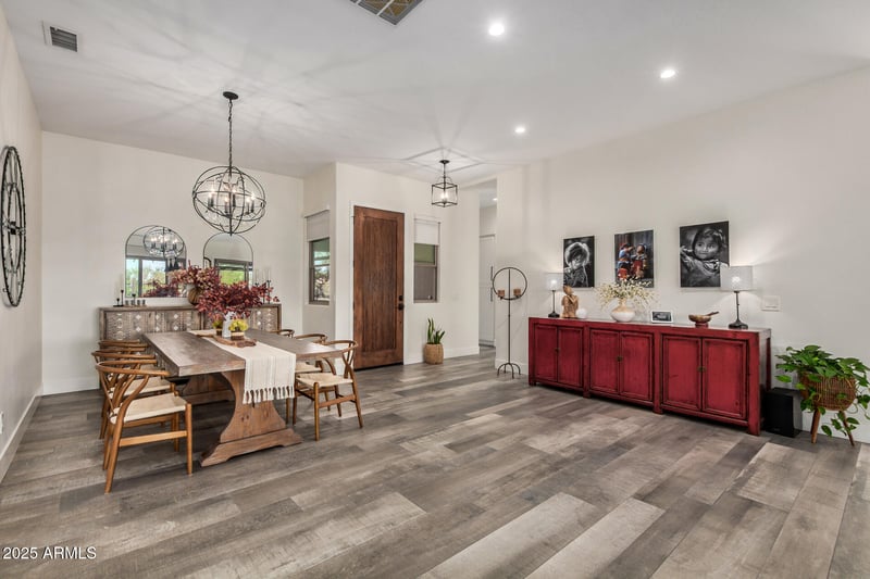 22840 52nd St, Phoenix, AZ 85054