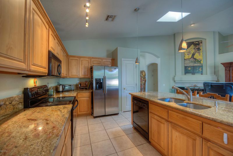 22842 N 24th Pl, Phoenix, AZ 85024