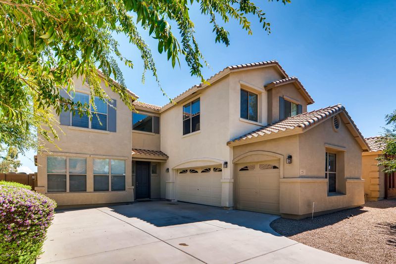 2285 E Omega Dr, San Tan Valley, AZ 85143