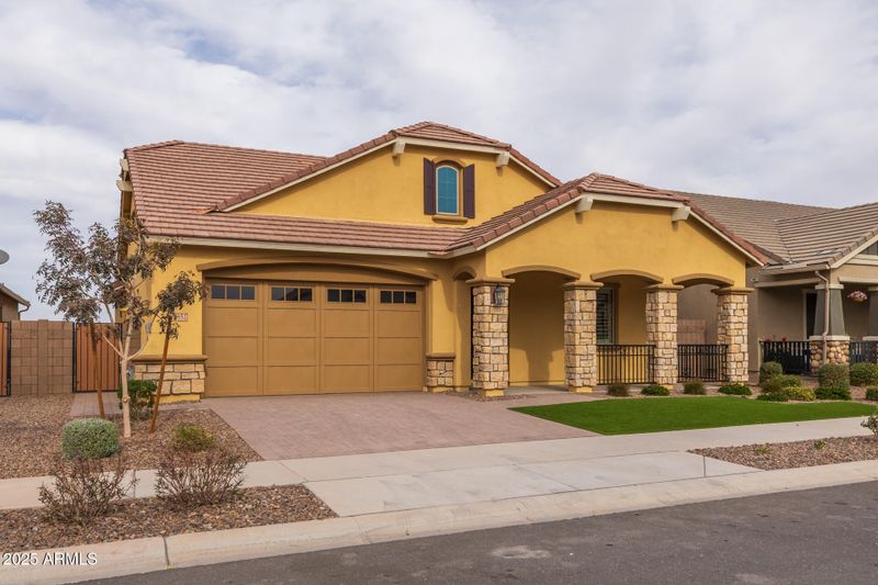 22852 E Thornton Rd, Queen Creek, AZ 85142