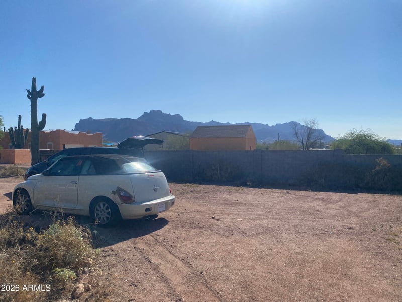 2286 Broadway Ave, Apache Junction, AZ 85119