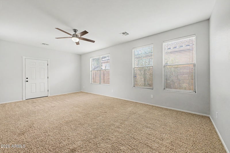 2286 Omega Dr, San Tan Valley, AZ 85143