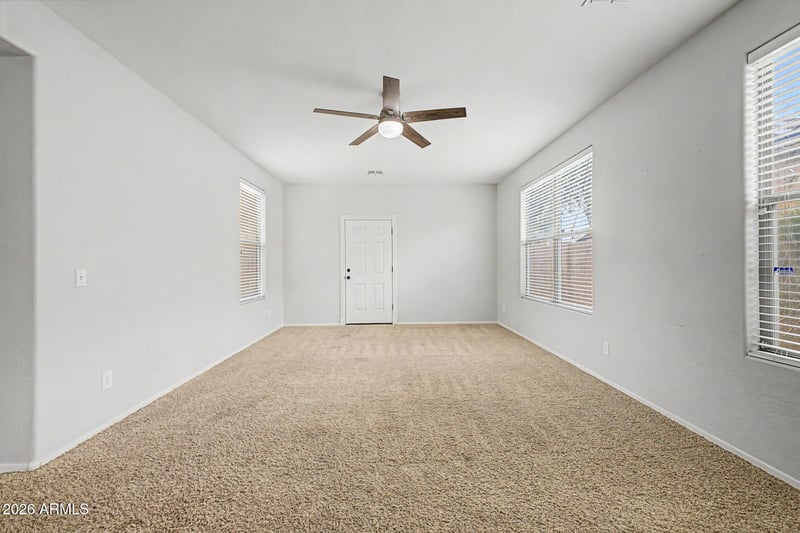 2286 Omega Dr, San Tan Valley, AZ 85143