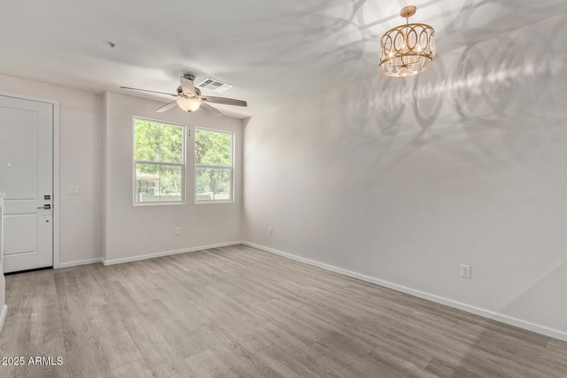 2286 Hidalgo Ave, Phoenix, AZ 85040