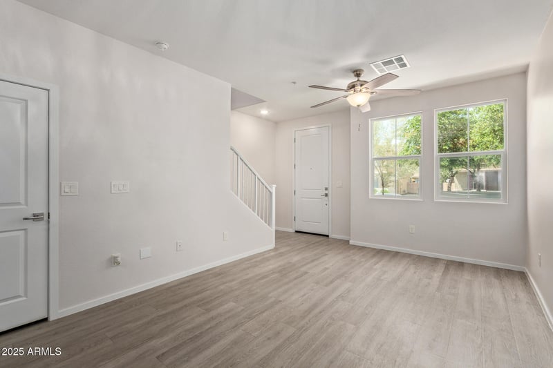 2286 Hidalgo Ave, Phoenix, AZ 85040