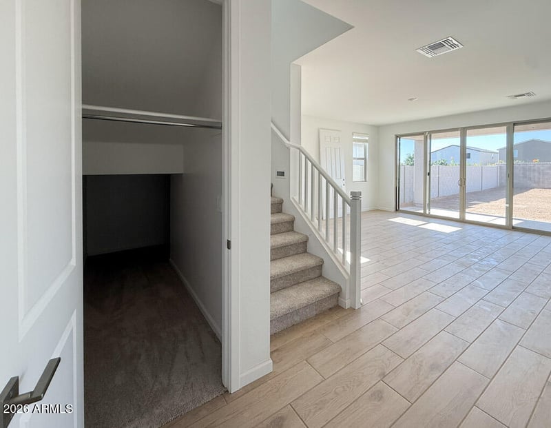 2288 Galloping Horse Dr, San Tan Valley, AZ 85140