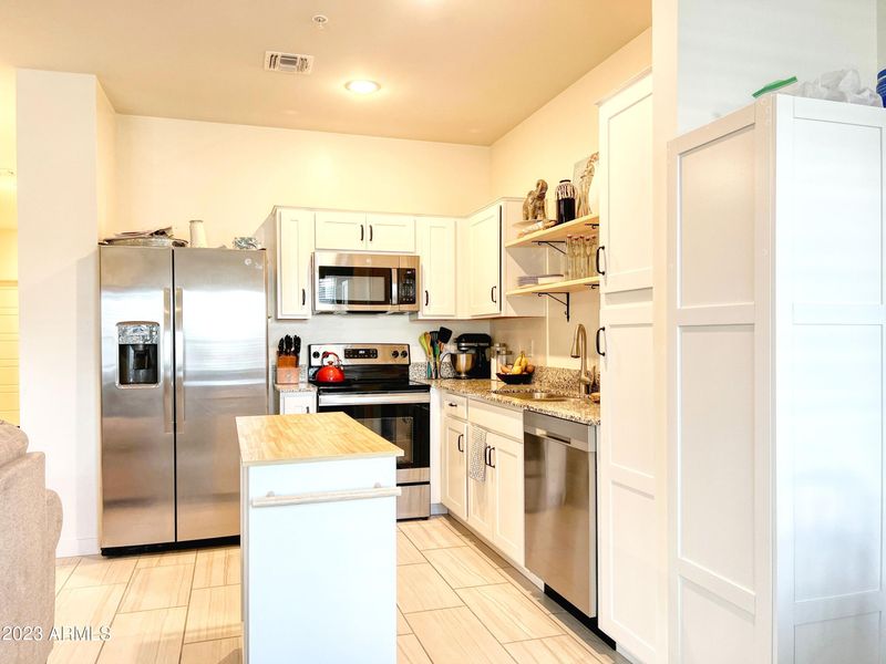 2288 W Harmont Dr, Phoenix, AZ 85021