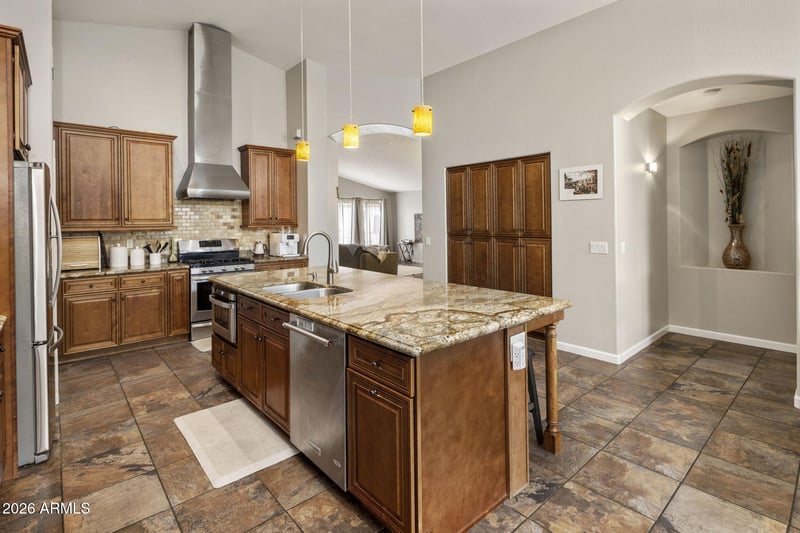 229 E Jordon Ln, Phoenix, AZ 85086