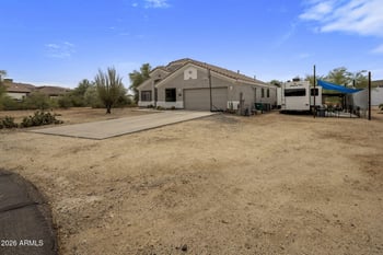 229 Jordon Ln, Phoenix, AZ 85086