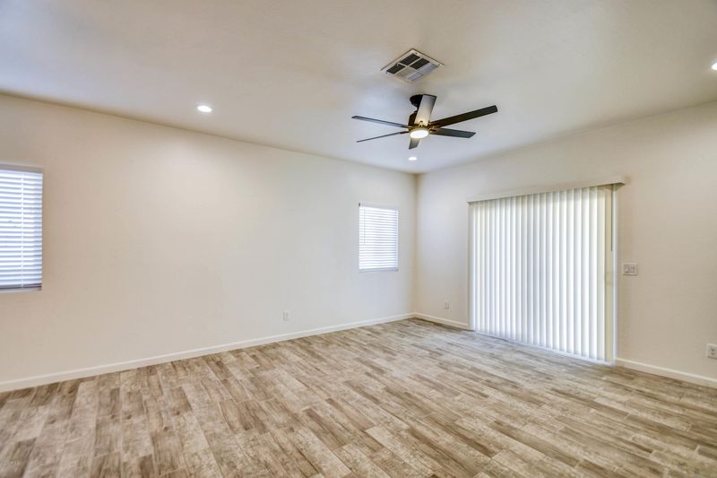 229 S 3rd St, Avondale, AZ 85323