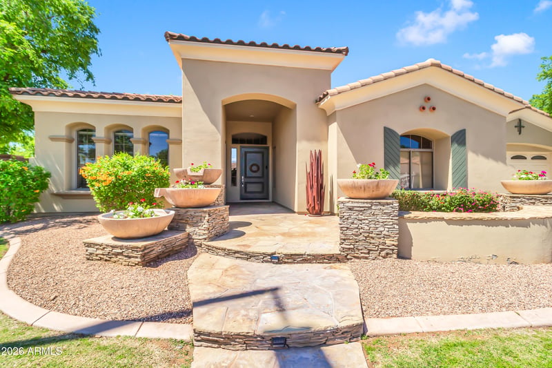 2290 S Emerson Pl, Chandler, AZ 85286