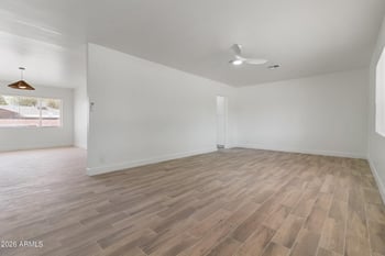 2290 W Village Dr, Phoenix, AZ 85023