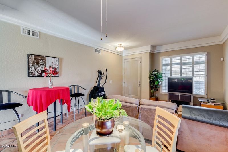 2295 W Olive Way, Chandler, AZ 85248