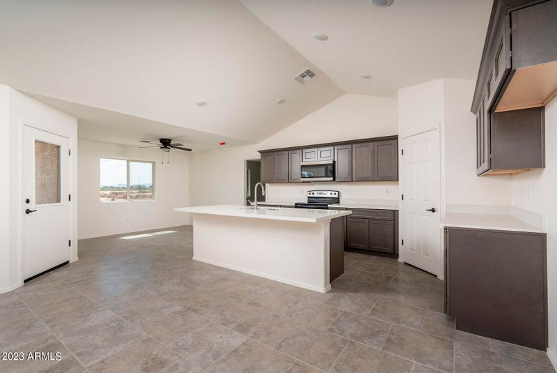 22953 W White Pine Dr, Wittmann, AZ 85361