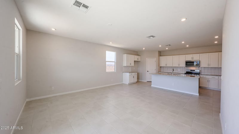22963 Monona Ln, Surprise, AZ 85387