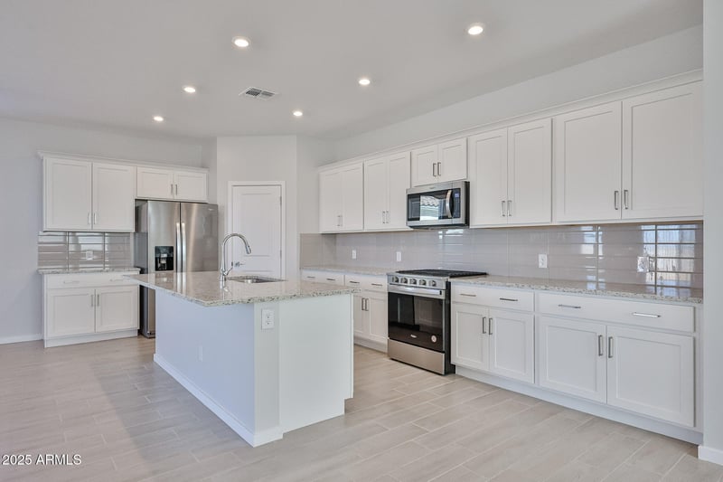 22970 Monona Ln, Surprise, AZ 85387