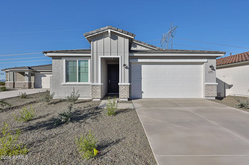 22970 Monona Ln, Surprise, AZ 85387