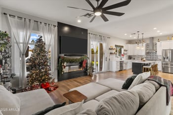 230 Arabian Dr, Gilbert, AZ 85296