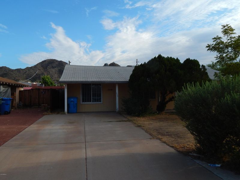 230 E Carol Ave, Phoenix, AZ 85020