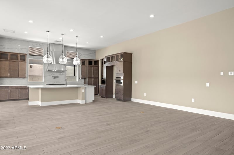 230 W Frier Dr, Phoenix, AZ 85021