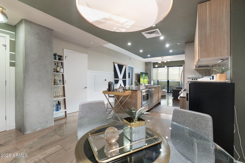 2300 Campbell Ave #218, Phoenix, AZ 85016