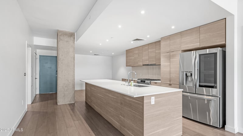 2300 Campbell Ave #308, Phoenix, AZ 85016
