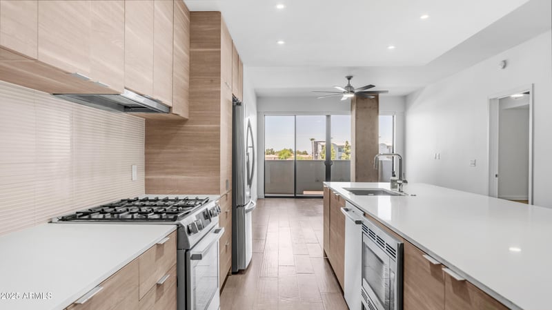 2300 Campbell Ave #308, Phoenix, AZ 85016