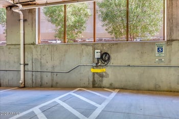 2300 Campbell Ave #416, Phoenix, AZ 85016