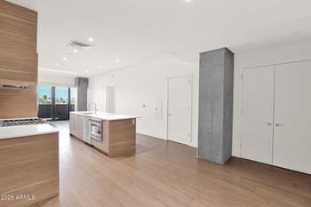 2300 Campbell Ave #416, Phoenix, AZ 85016