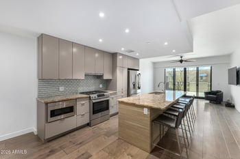 2300 Campbell Ave #104, Phoenix, AZ 85016
