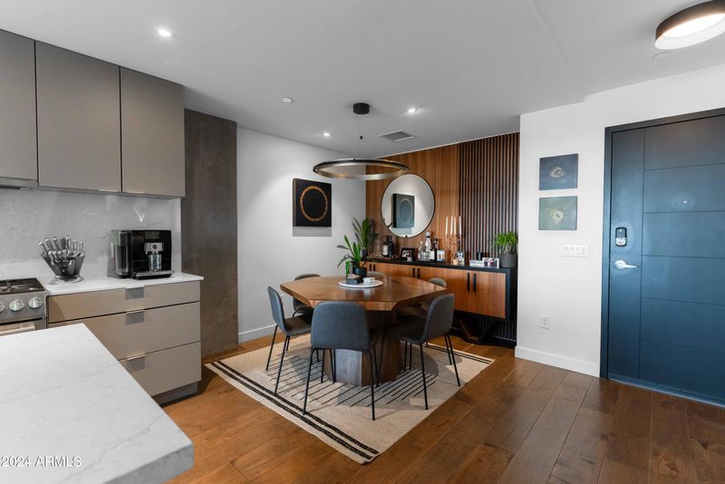 2300 E Campbell Ave #401, Phoenix, AZ 85016