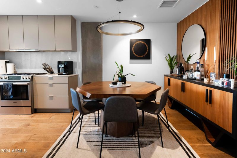 2300 E Campbell Ave #401, Phoenix, AZ 85016