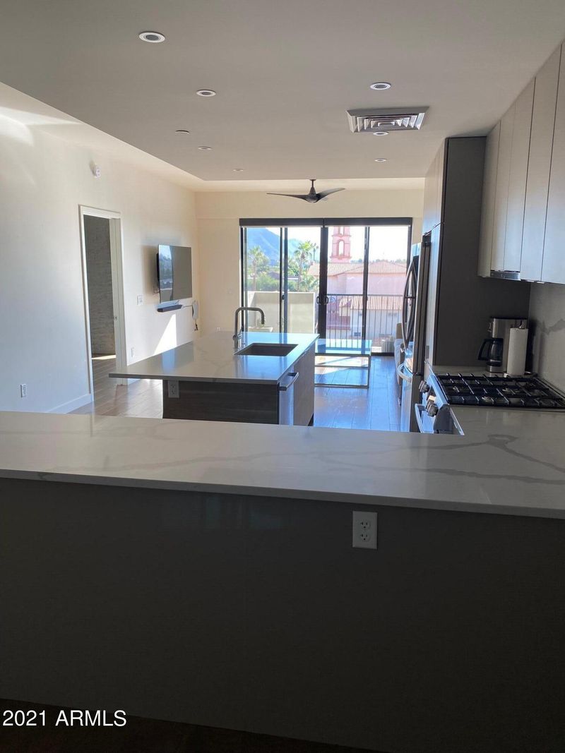 2300 E Campbell Ave #403, Phoenix, AZ 85016