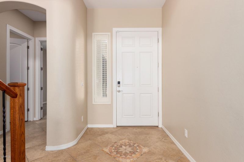 2301 E Indigo Dr, Chandler, AZ 85286