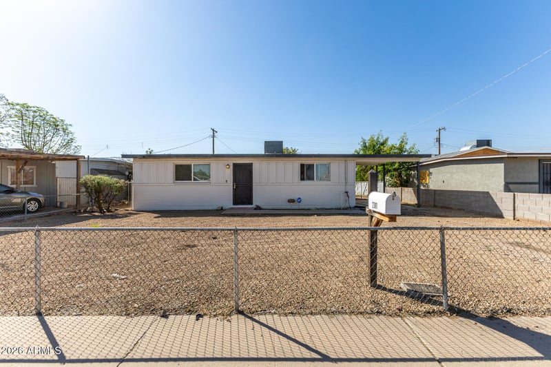 2301 Lynne Ln, Phoenix, AZ 85042
