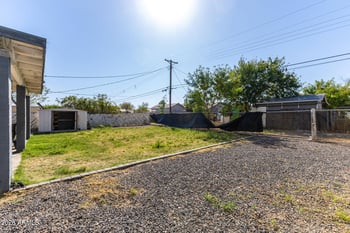 2301 Lynne Ln, Phoenix, AZ 85042